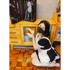 onlyfans反差女神《naimi奶咪》浮力姬紫薇合集